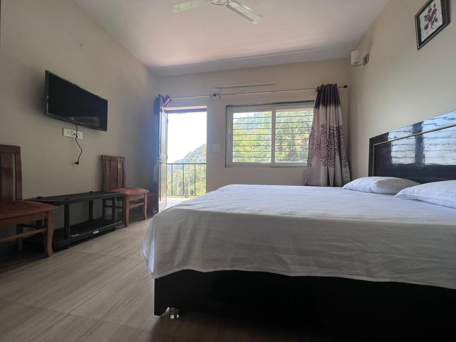 100 Stairs Holiday Home Mussoorie Eksteriør billede